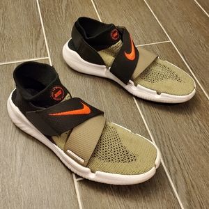Nike Free RN Motion shoes